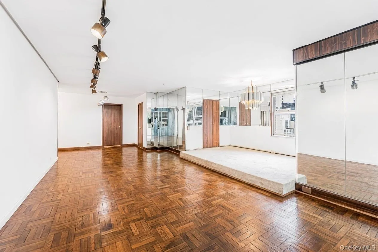 77 55th Street, New York, NY, 2 Bedrooms Bedrooms, 6 Rooms Rooms,2 BathroomsBathrooms,Residential,For Rent,55th,0,937053 77 55th Street, New York, NY, 2 Bedrooms Bedrooms, 6 Rooms Rooms,2 BathroomsBathrooms,Residential,For Rent,55th,0,937053