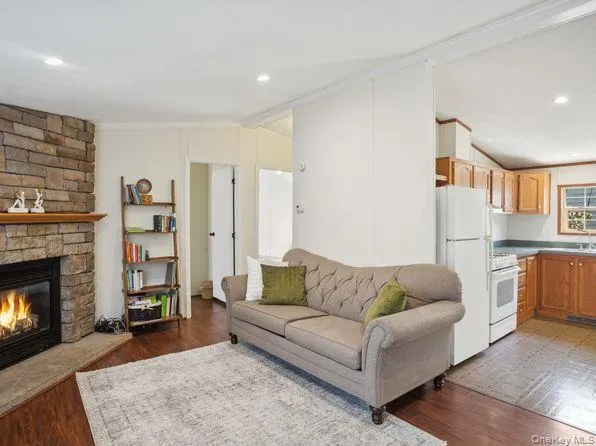 337 Three Mile Harbo, East Hampton, NY, 3 Bedrooms Bedrooms, 8 Rooms Rooms,2 BathroomsBathrooms,Residential Sale,For Rent,Three Mile Harbo,0,937072 337 Three Mile Harbo, East Hampton, NY, 3 Bedrooms Bedrooms, 8 Rooms Rooms,2 BathroomsBathrooms,Residential Sale,For Rent,Three Mile Harbo,0,937072