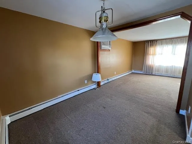 Open Concept LR/DR Open Concept LR/DR