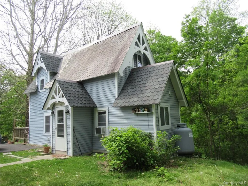 1485 State Route 17a, Warwick (town), NY, 1 Bedroom Bedrooms, 4 Rooms Rooms,1 BathroomBathrooms,Residential Lease,Idx,State Route 17a,0,937200 1485 State Route 17a, Warwick (town), NY, 1 Bedroom Bedrooms, 4 Rooms Rooms,1 BathroomBathrooms,Residential Lease,Idx,State Route 17a,0,937200