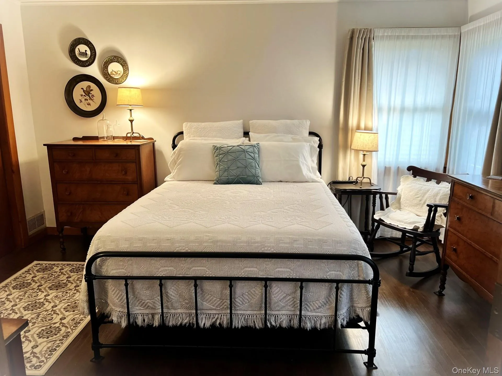 1st Bedroom 1st Bedroom