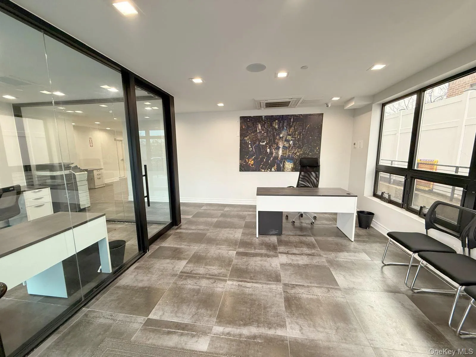 Home office with baseboards and recessed lighting Home office with baseboards and recessed lighting