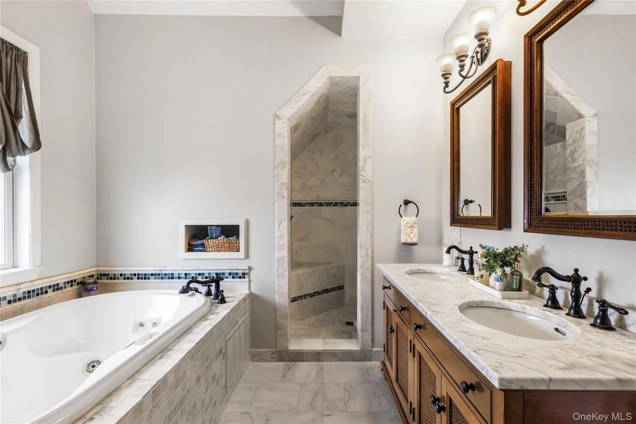 Primary Bath can also be shared with Bedroom 4 Primary Bath can also be shared with Bedroom 4