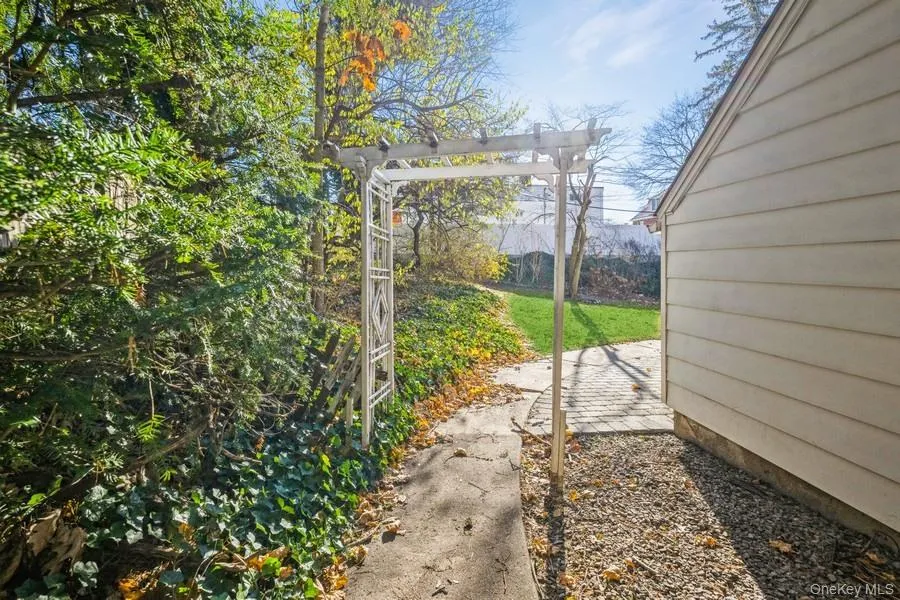 View of yard View of yard