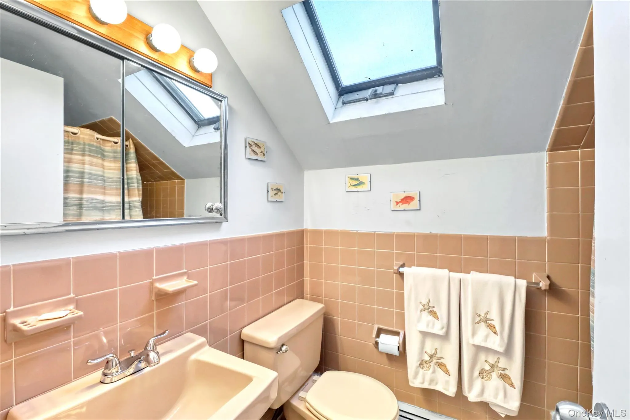 Second Floor Full Bath Second Floor Full Bath