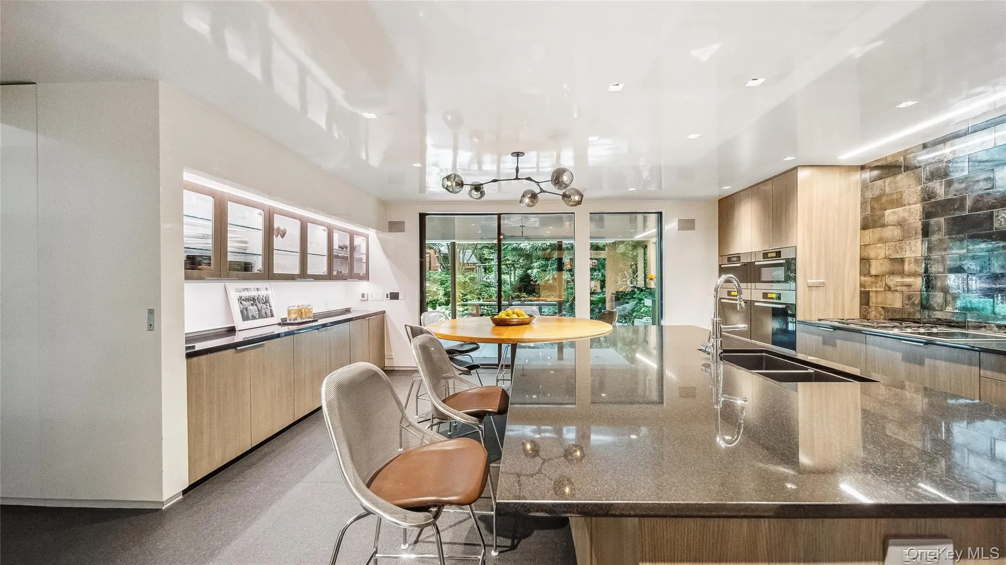 Polished Nero Assoluto Granite Countertops Polished Nero Assoluto Granite Countertops