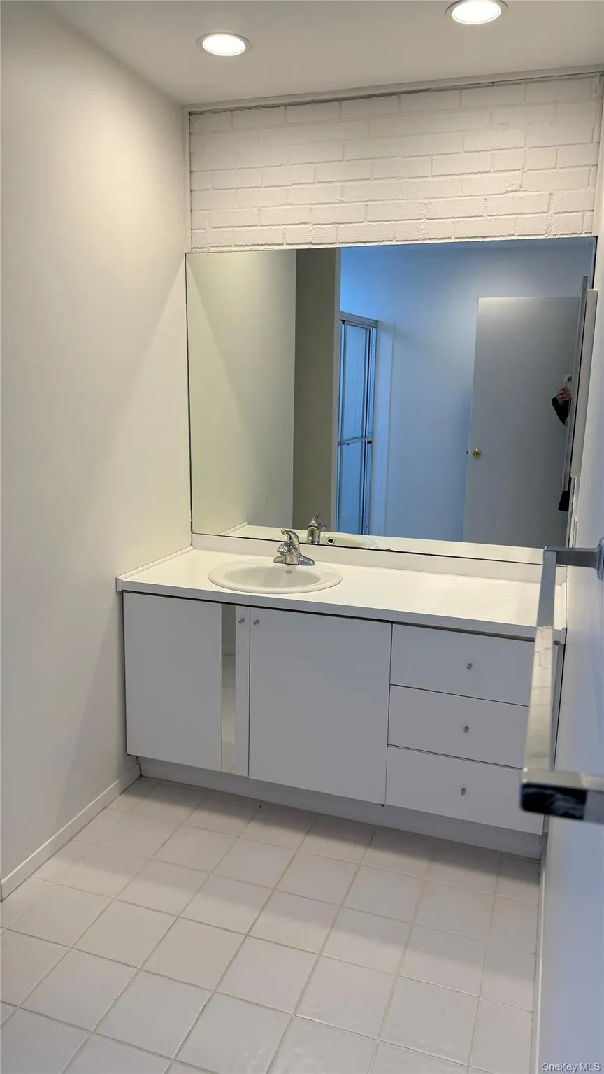 Vanity Area Vanity Area