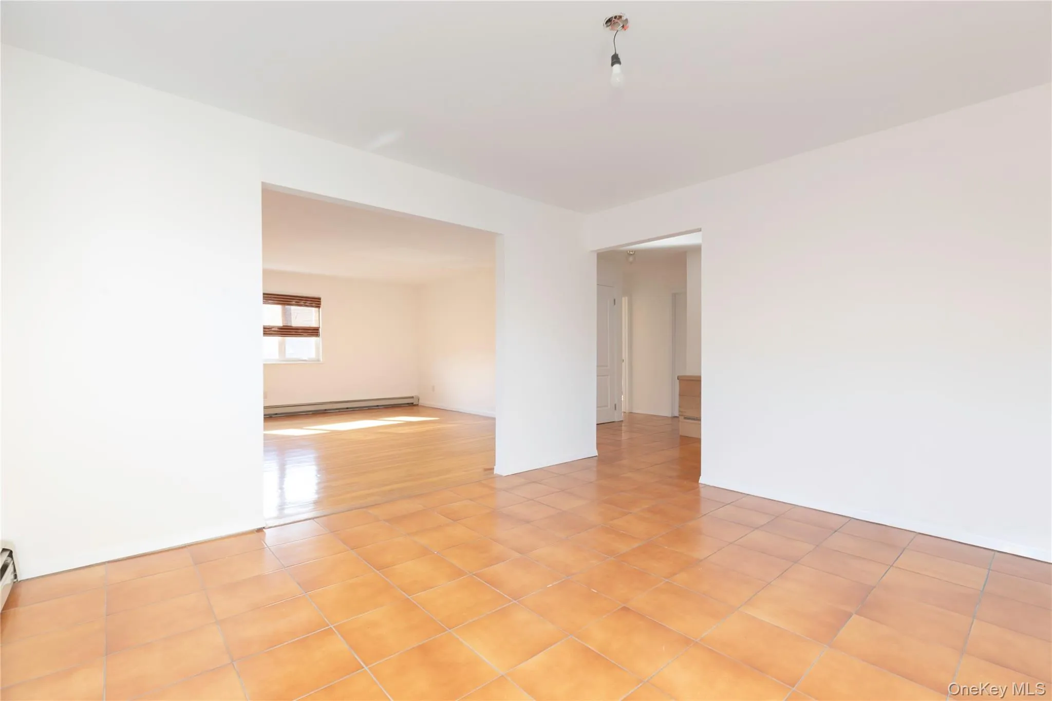 Spacious Dining Room Spacious Dining Room