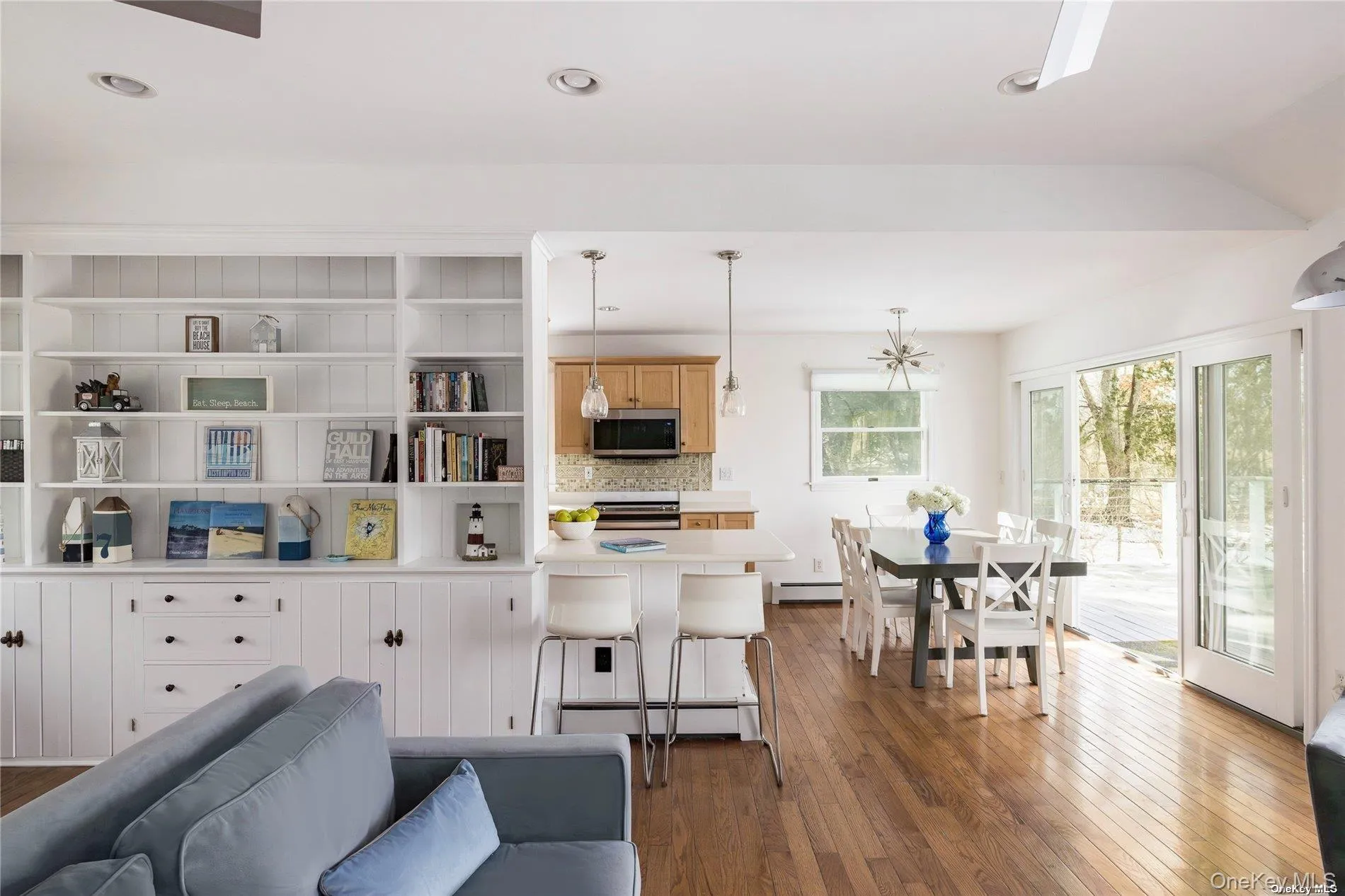 17B Baycrest Avenue, Southampton, NY, 3 Bedrooms Bedrooms, 7 Rooms Rooms,3 BathroomsBathrooms,Residential Lease,Idx,Baycrest,0,937548 17B Baycrest Avenue, Southampton, NY, 3 Bedrooms Bedrooms, 7 Rooms Rooms,3 BathroomsBathrooms,Residential Lease,Idx,Baycrest,0,937548