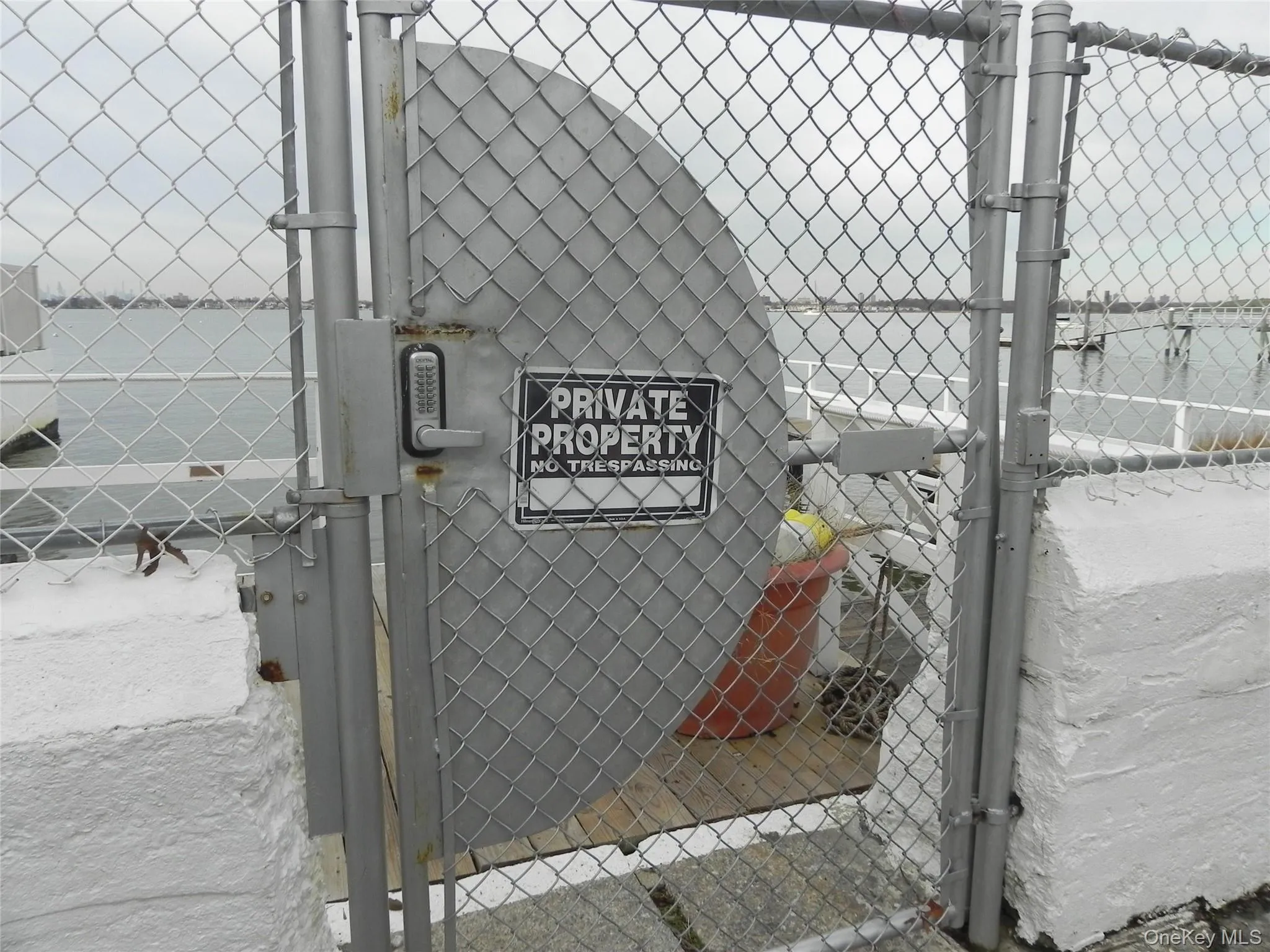 Exterior view of a gate Exterior view of a gate