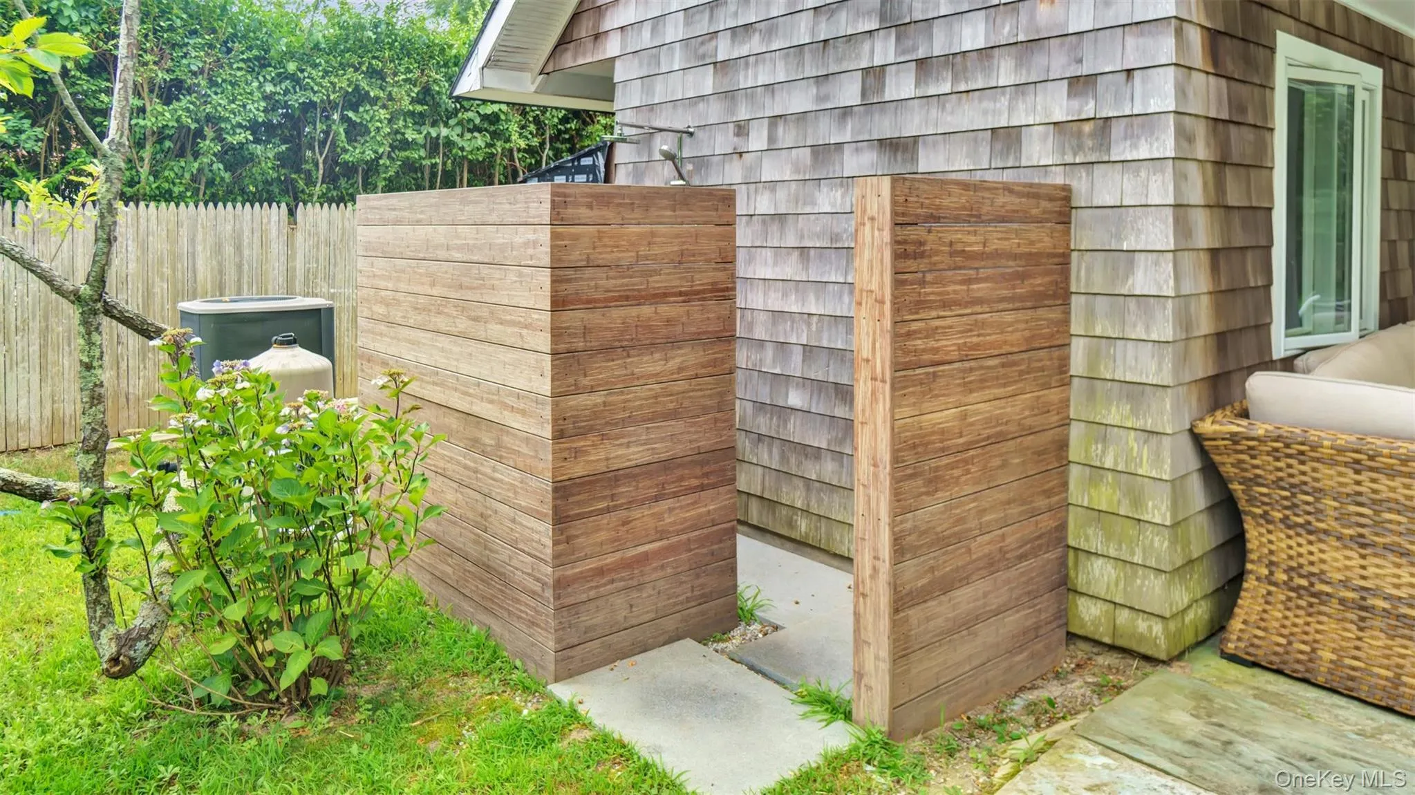 9 Ocame Avenue, Southampton, NY, 4 Bedrooms Bedrooms, 7 Rooms Rooms,3 BathroomsBathrooms,Residential Lease,Idx,Ocame,0,937682 9 Ocame Avenue, Southampton, NY, 4 Bedrooms Bedrooms, 7 Rooms Rooms,3 BathroomsBathrooms,Residential Lease,Idx,Ocame,0,937682