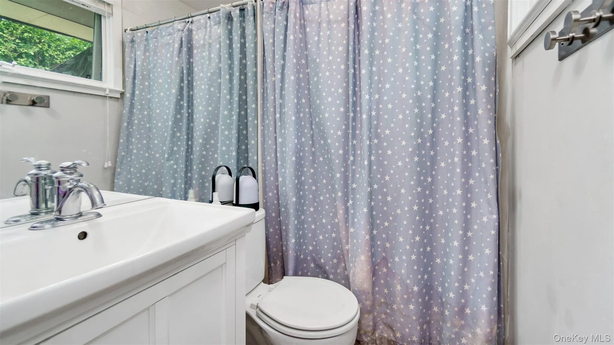 9 Ocame Avenue, Southampton, NY, 4 Bedrooms Bedrooms, 7 Rooms Rooms,3 BathroomsBathrooms,Residential Lease,Idx,Ocame,0,937682 9 Ocame Avenue, Southampton, NY, 4 Bedrooms Bedrooms, 7 Rooms Rooms,3 BathroomsBathrooms,Residential Lease,Idx,Ocame,0,937682