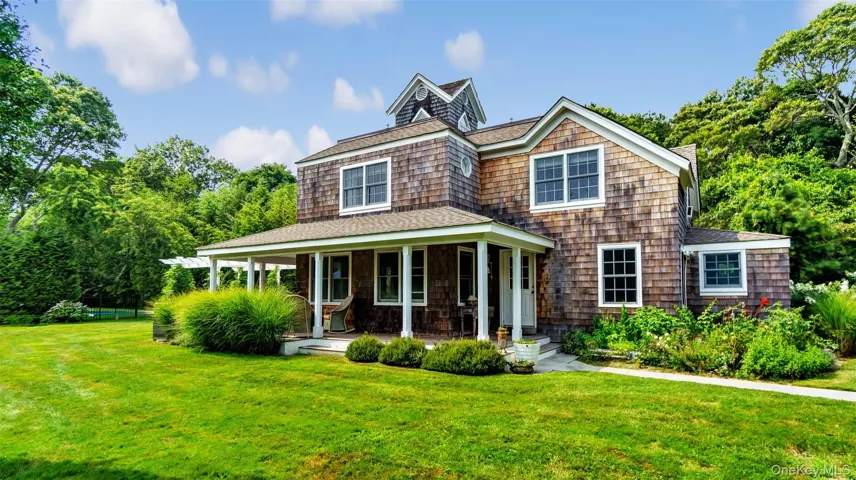 9 Ocame Avenue, Southampton, New York 11978