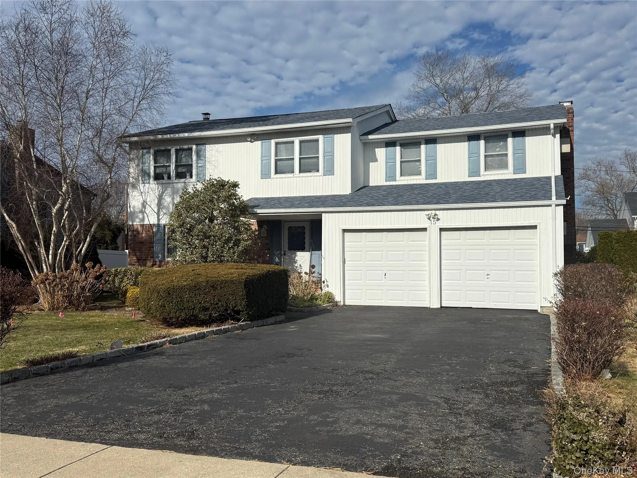 15 Sherry Lane, Smithtown, NY, 4 Bedrooms Bedrooms, 8 Rooms Rooms,2 BathroomsBathrooms,Residential Lease,For Rent,Sherry,0,937710 15 Sherry Lane, Smithtown, NY, 4 Bedrooms Bedrooms, 8 Rooms Rooms,2 BathroomsBathrooms,Residential Lease,For Rent,Sherry,0,937710