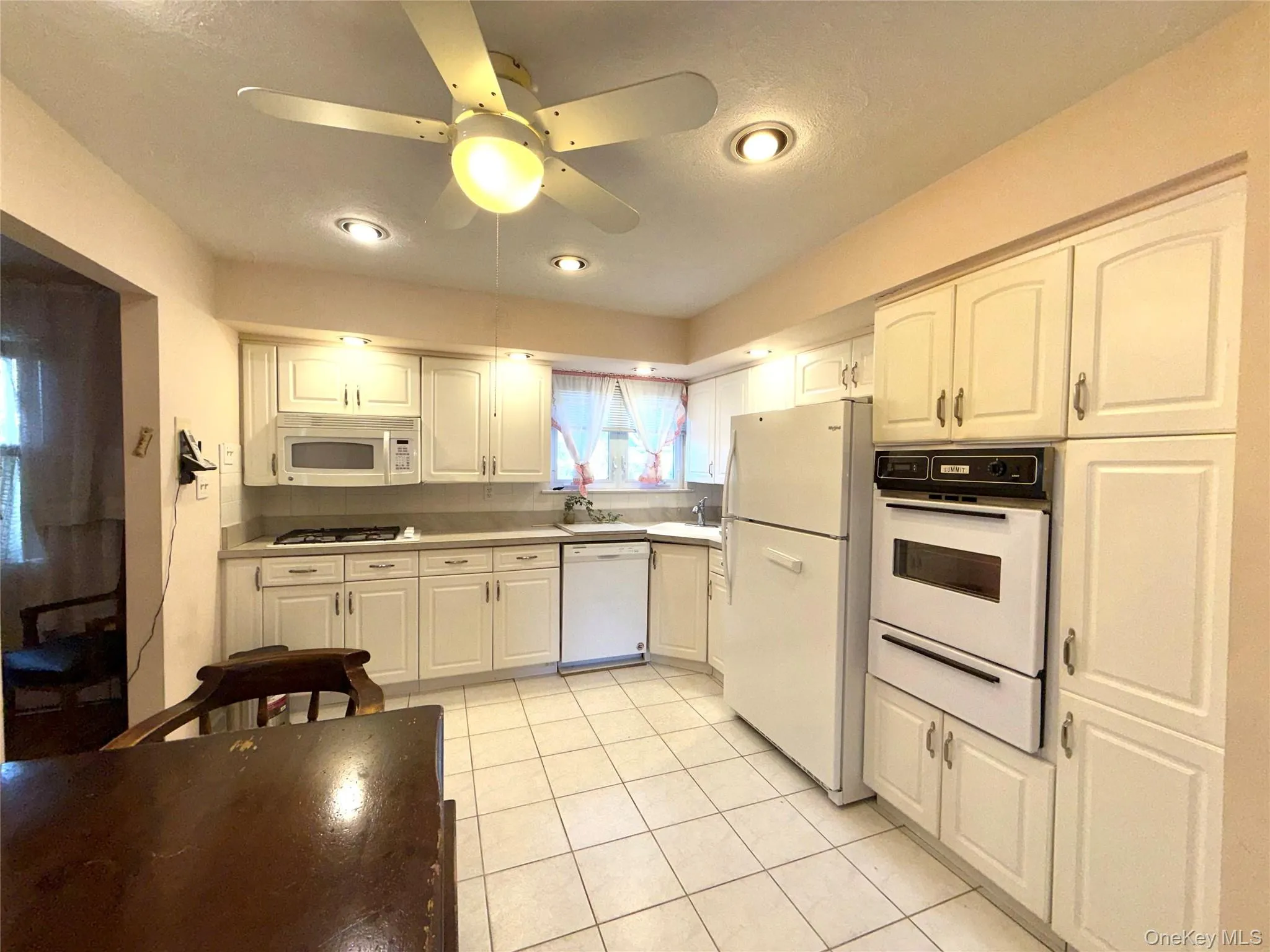 15 Sherry Lane, Smithtown, NY, 4 Bedrooms Bedrooms, 8 Rooms Rooms,2 BathroomsBathrooms,Residential Lease,For Rent,Sherry,0,937710 15 Sherry Lane, Smithtown, NY, 4 Bedrooms Bedrooms, 8 Rooms Rooms,2 BathroomsBathrooms,Residential Lease,For Rent,Sherry,0,937710