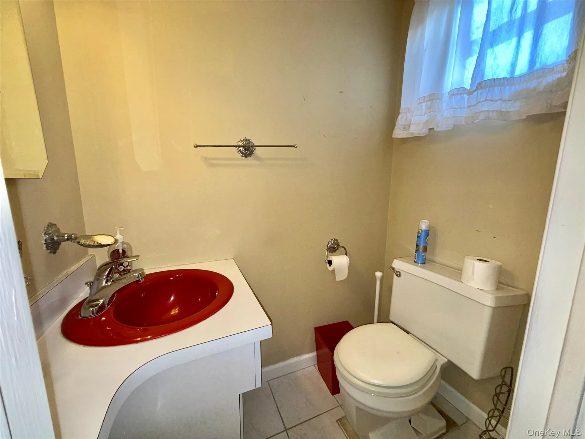 15 Sherry Lane, Smithtown, NY, 4 Bedrooms Bedrooms, 8 Rooms Rooms,2 BathroomsBathrooms,Residential Lease,For Rent,Sherry,0,937710 15 Sherry Lane, Smithtown, NY, 4 Bedrooms Bedrooms, 8 Rooms Rooms,2 BathroomsBathrooms,Residential Lease,For Rent,Sherry,0,937710