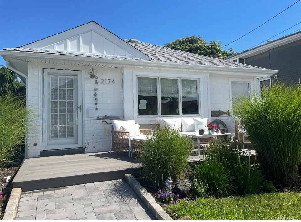 2174 Bay Boulevard, Hempstead, NY, 3 Bedrooms Bedrooms, 10 Rooms Rooms,3 BathroomsBathrooms,Residential Lease,Idx,Bay,0,937727 2174 Bay Boulevard, Hempstead, NY, 3 Bedrooms Bedrooms, 10 Rooms Rooms,3 BathroomsBathrooms,Residential Lease,Idx,Bay,0,937727