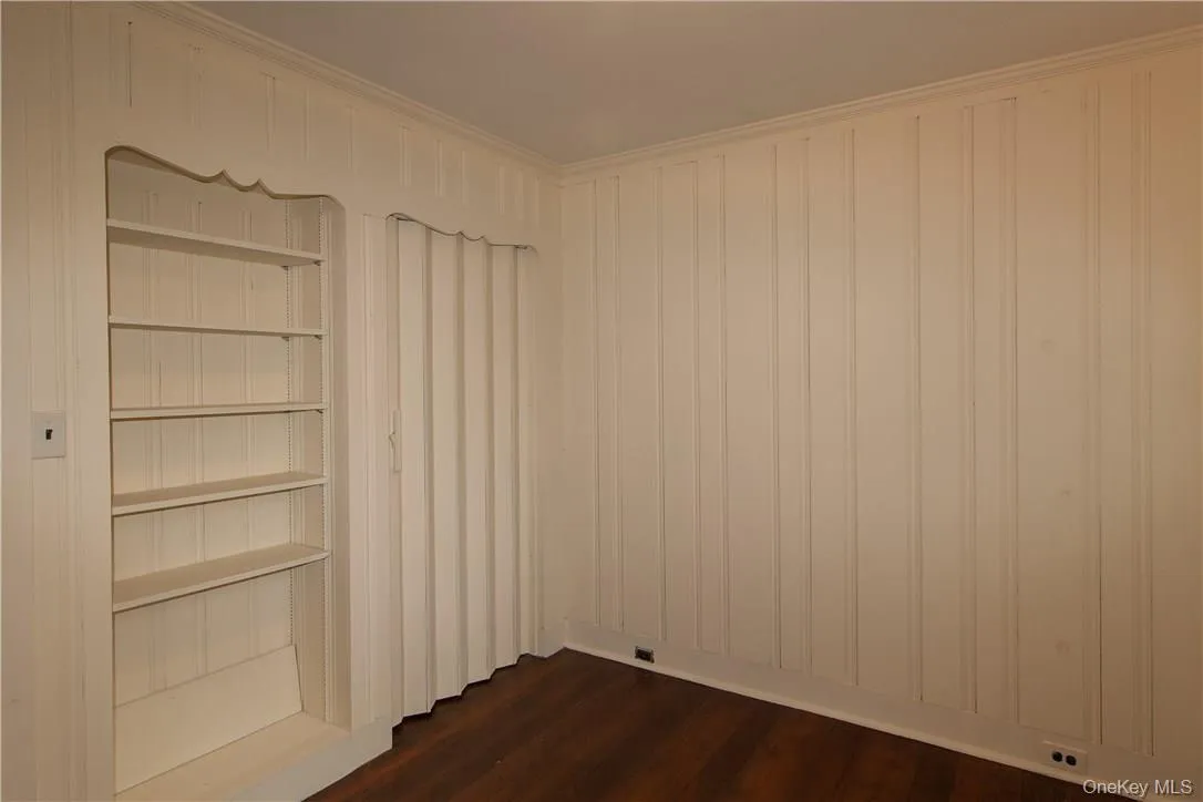 Third bedroom other side. Third bedroom other side.