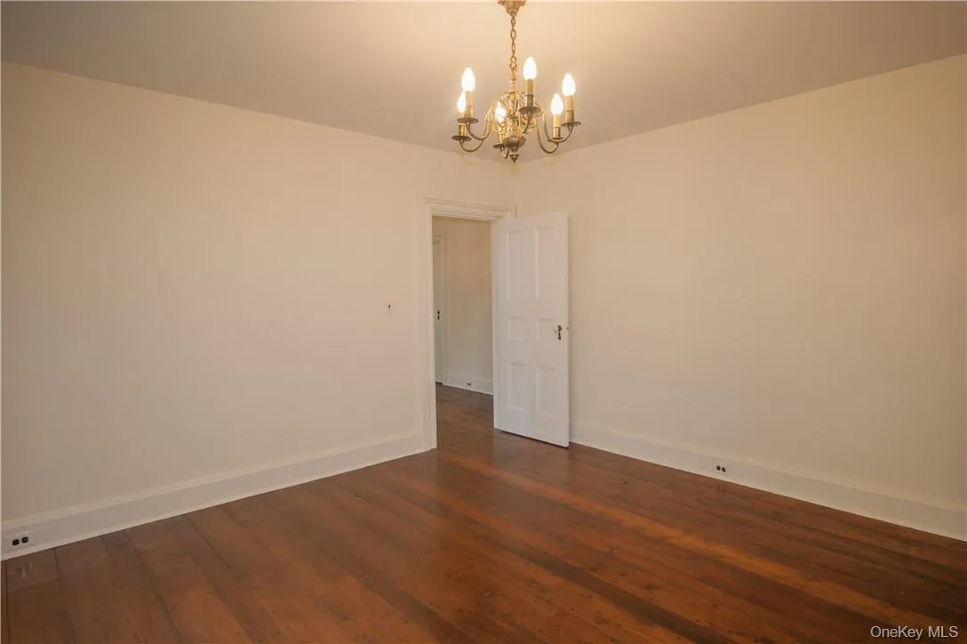 Other door to the formal entry. Other door to the formal entry.