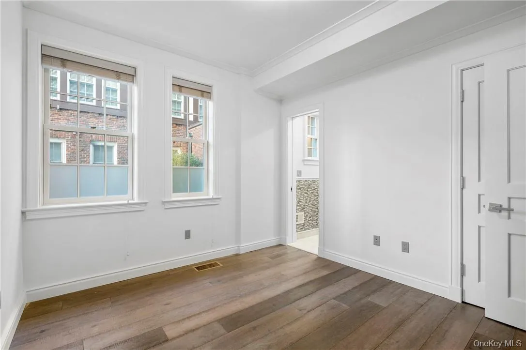 26 East Parkway, Scarsdale, NY, 2 Bedrooms Bedrooms, 4 Rooms Rooms,2 BathroomsBathrooms,Residential Lease,Idx,East,0,937745 26 East Parkway, Scarsdale, NY, 2 Bedrooms Bedrooms, 4 Rooms Rooms,2 BathroomsBathrooms,Residential Lease,Idx,East,0,937745