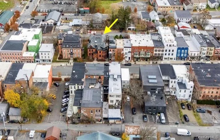 Drone / aerial view with arrow indicating location Drone / aerial view with arrow indicating location