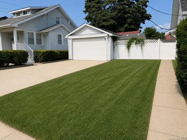 19201 110th Road, New York, NY, 3 Bedrooms Bedrooms, 6 Rooms Rooms,2 BathroomsBathrooms,Residential,For Rent,110th,0,937851 19201 110th Road, New York, NY, 3 Bedrooms Bedrooms, 6 Rooms Rooms,2 BathroomsBathrooms,Residential,For Rent,110th,0,937851