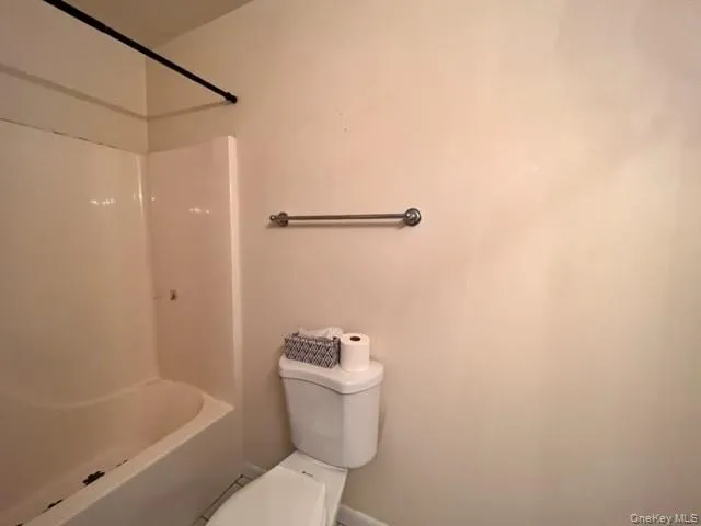 Full Bathroom Full Bathroom