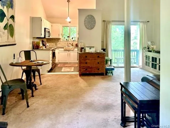 8 Sunset Drive, Bedford, NY, 1 Bedroom Bedrooms, 4 Rooms Rooms,1 BathroomBathrooms,Residential Lease,Idx,Sunset,0,938028 8 Sunset Drive, Bedford, NY, 1 Bedroom Bedrooms, 4 Rooms Rooms,1 BathroomBathrooms,Residential Lease,Idx,Sunset,0,938028