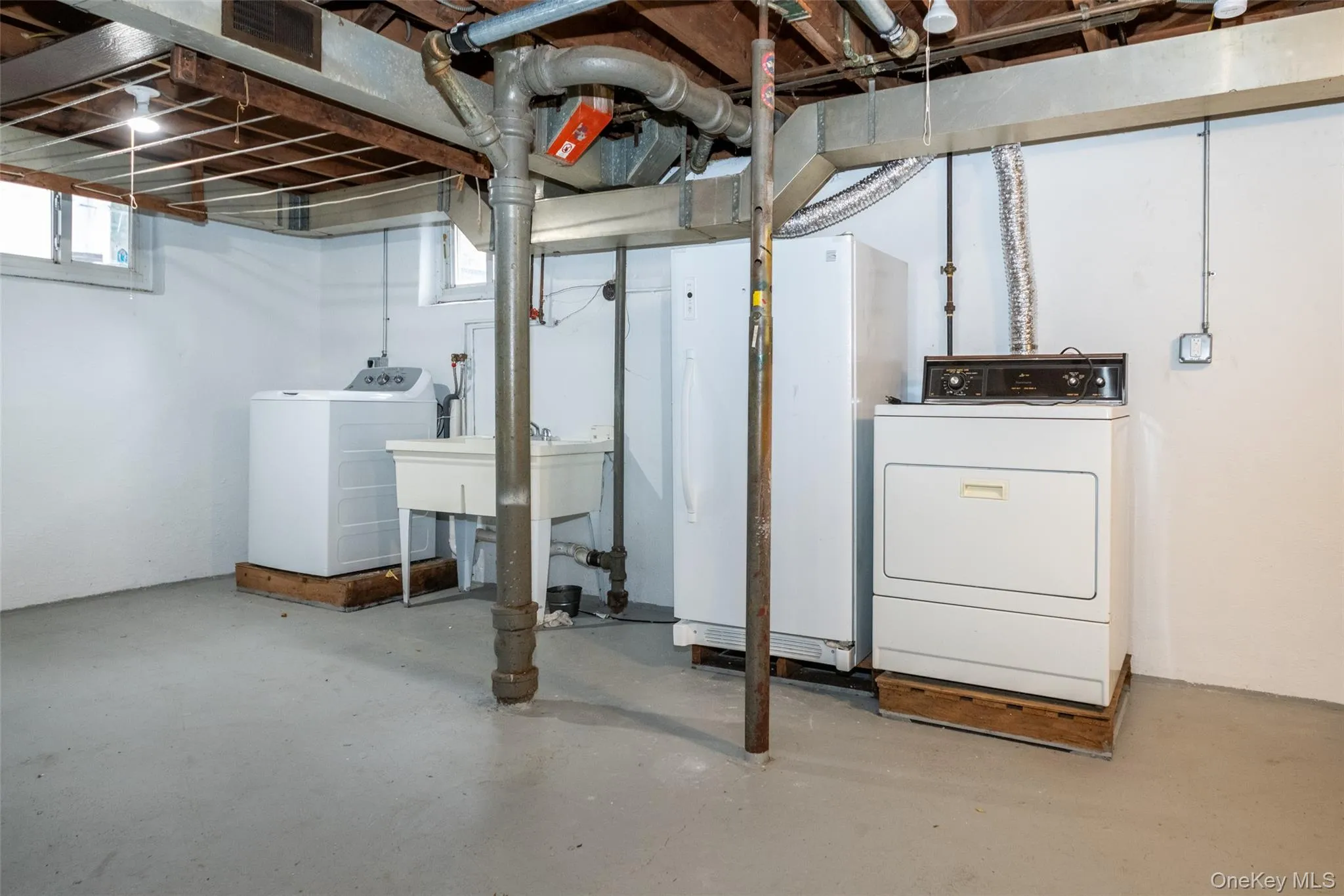 83 Stevenson Avenue, Greenburgh, NY, 3 Bedrooms Bedrooms, 7 Rooms Rooms,2 BathroomsBathrooms,Residential Lease,Idx,Stevenson,0,938111 83 Stevenson Avenue, Greenburgh, NY, 3 Bedrooms Bedrooms, 7 Rooms Rooms,2 BathroomsBathrooms,Residential Lease,Idx,Stevenson,0,938111