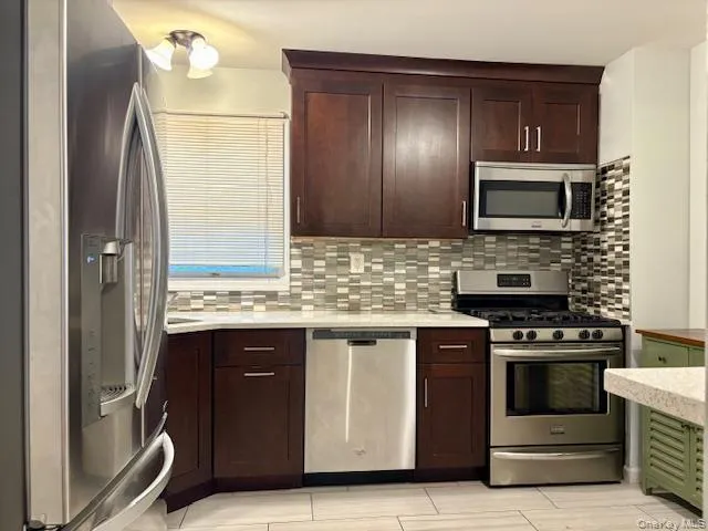 156-40 76th Street, New York, NY, 3 Bedrooms Bedrooms, 6 Rooms Rooms,2 BathroomsBathrooms,Residential Lease,Idx,76th,0,938112 156-40 76th Street, New York, NY, 3 Bedrooms Bedrooms, 6 Rooms Rooms,2 BathroomsBathrooms,Residential Lease,Idx,76th,0,938112