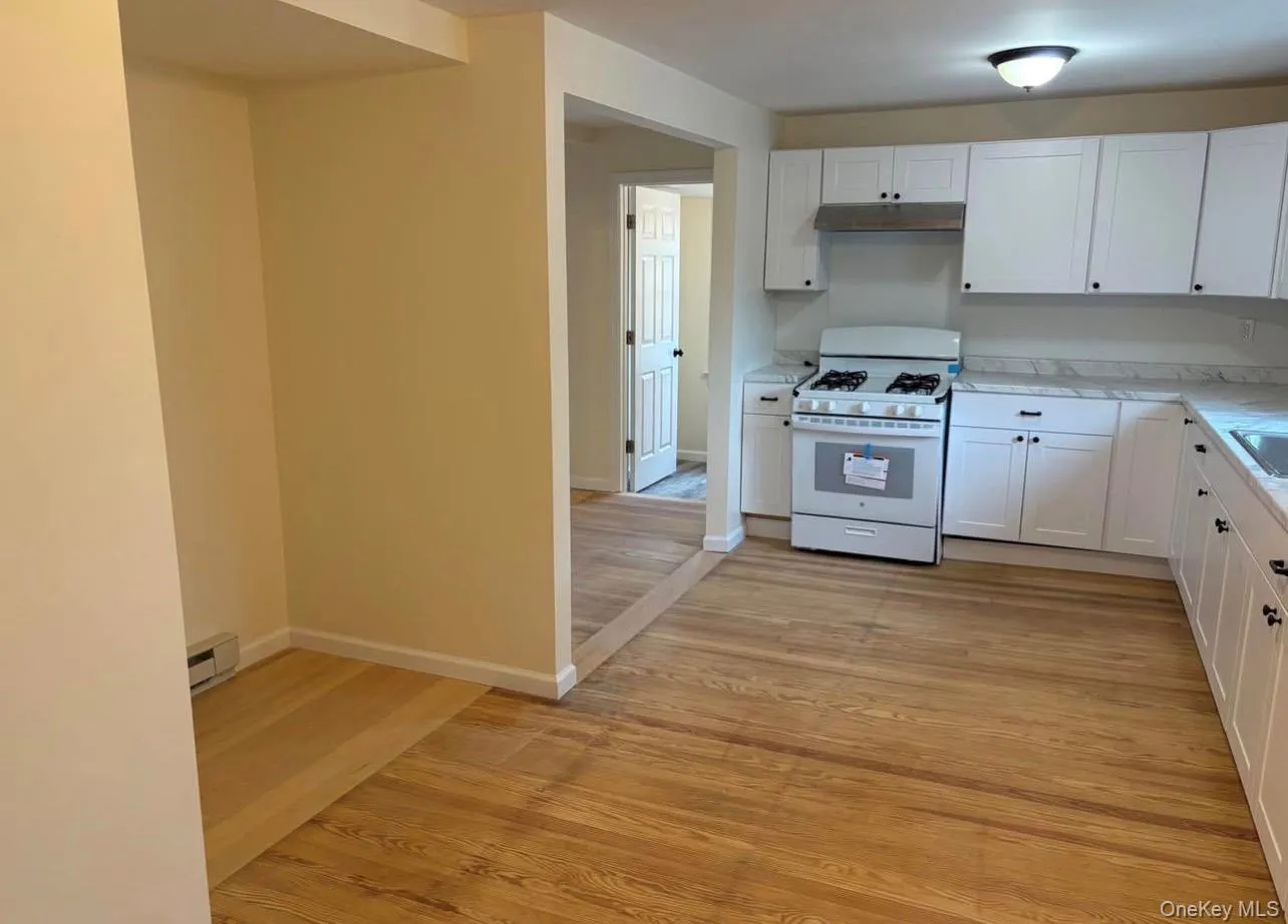 334 Sweezy Avenue, Riverhead, NY, 2 Bedrooms Bedrooms, 4 Rooms Rooms,1 BathroomBathrooms,Residential Lease,Idx,Sweezy,0,938114 334 Sweezy Avenue, Riverhead, NY, 2 Bedrooms Bedrooms, 4 Rooms Rooms,1 BathroomBathrooms,Residential Lease,Idx,Sweezy,0,938114