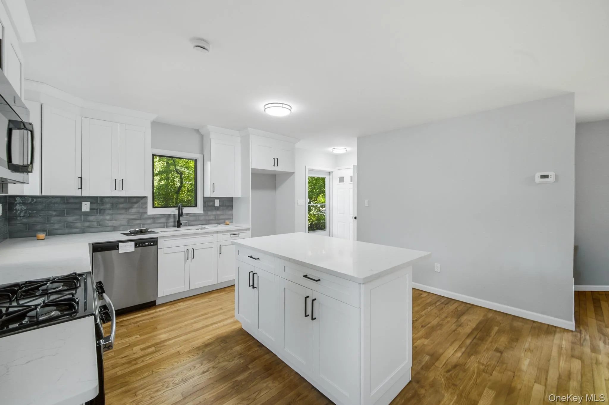 10 Woodland Lane, Huntington, NY, 3 Bedrooms Bedrooms, 8 Rooms Rooms,2 BathroomsBathrooms,Residential Sale,For Rent,Woodland,0,938221 10 Woodland Lane, Huntington, NY, 3 Bedrooms Bedrooms, 8 Rooms Rooms,2 BathroomsBathrooms,Residential Sale,For Rent,Woodland,0,938221