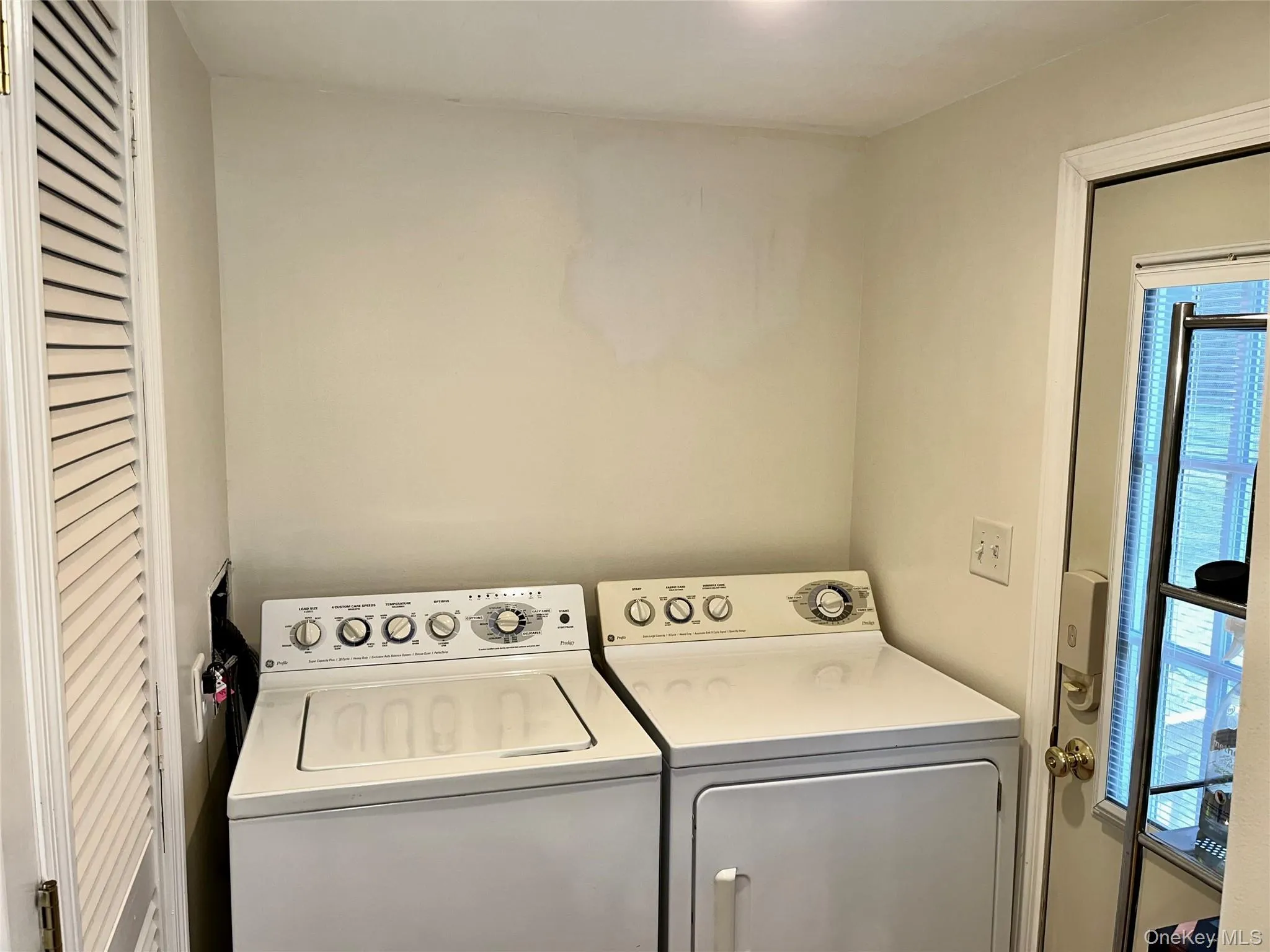 16 - Laundry room 16 - Laundry room