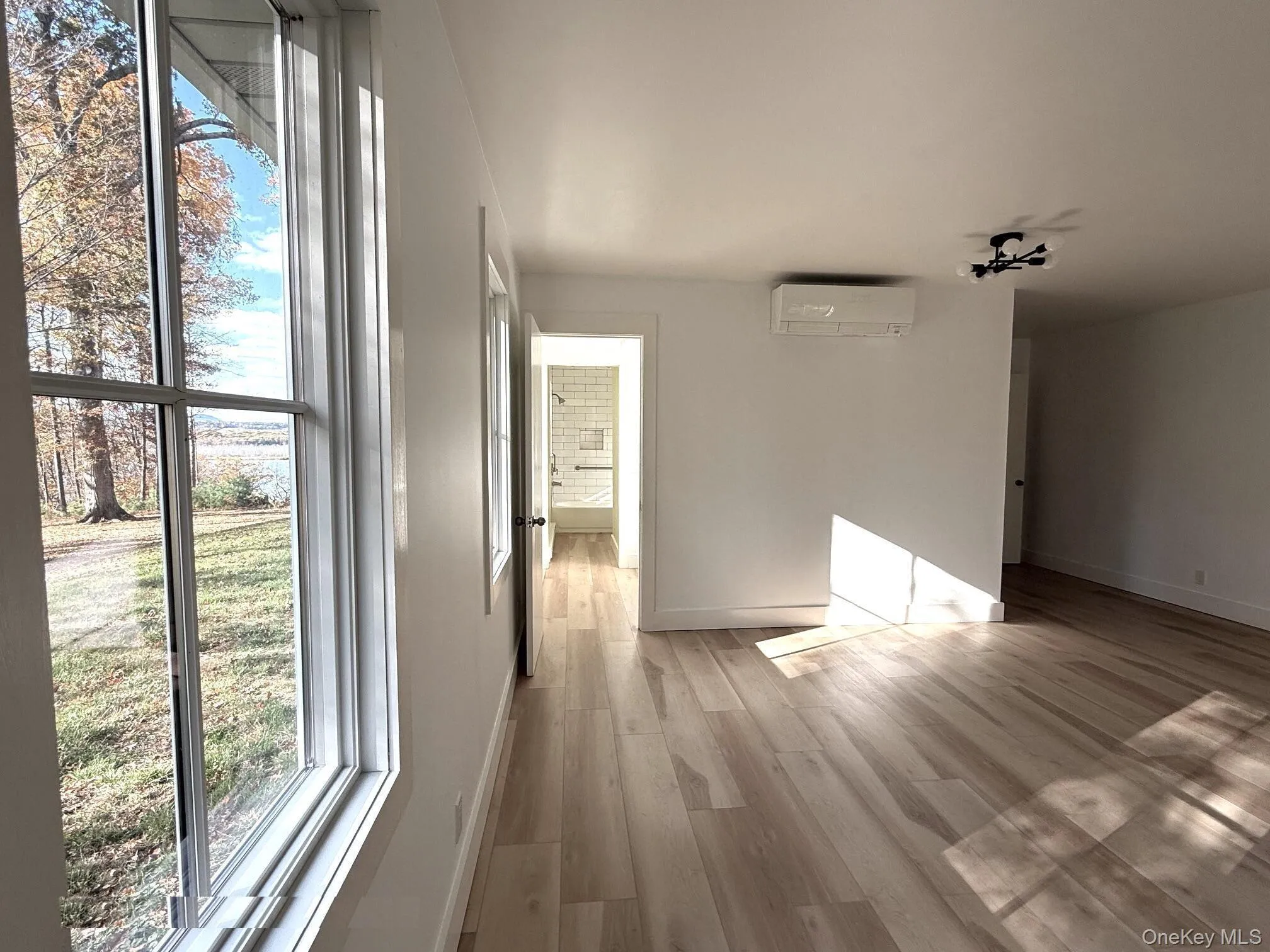 Primary Bedroom looking into ensuite Bath. Primary Bedroom looking into ensuite Bath.