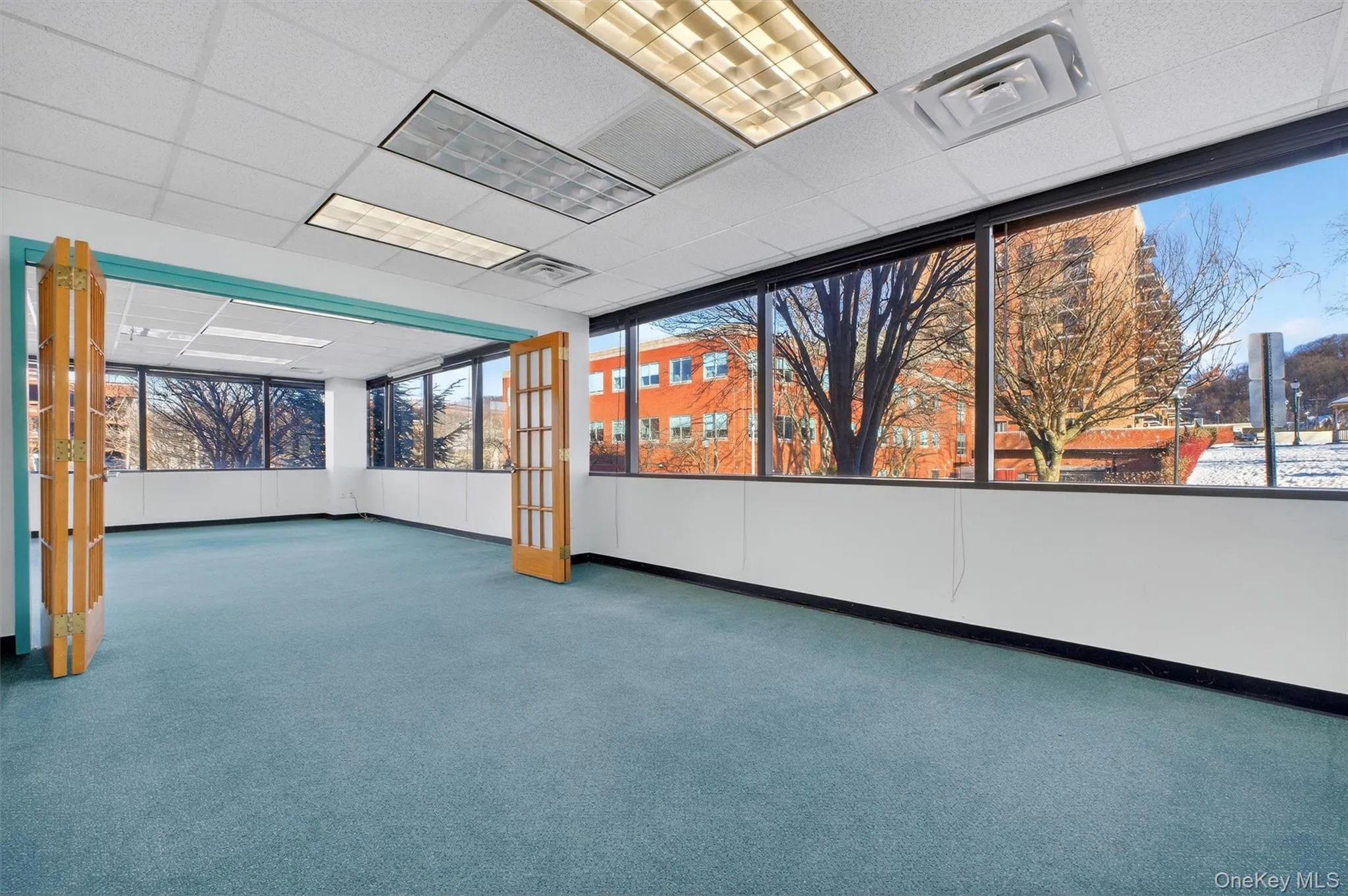 Large conference room Large conference room