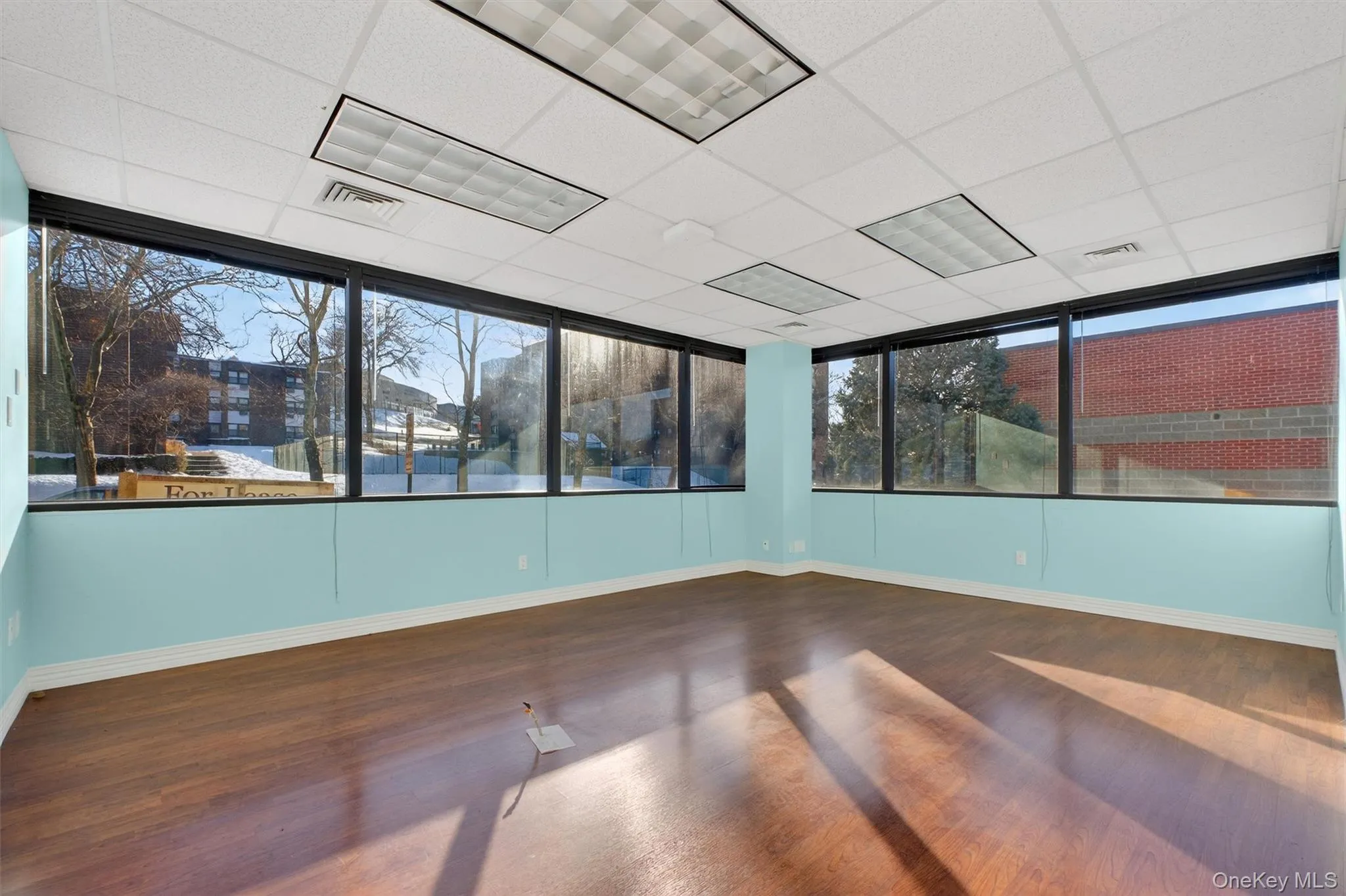 Large corner office Large corner office