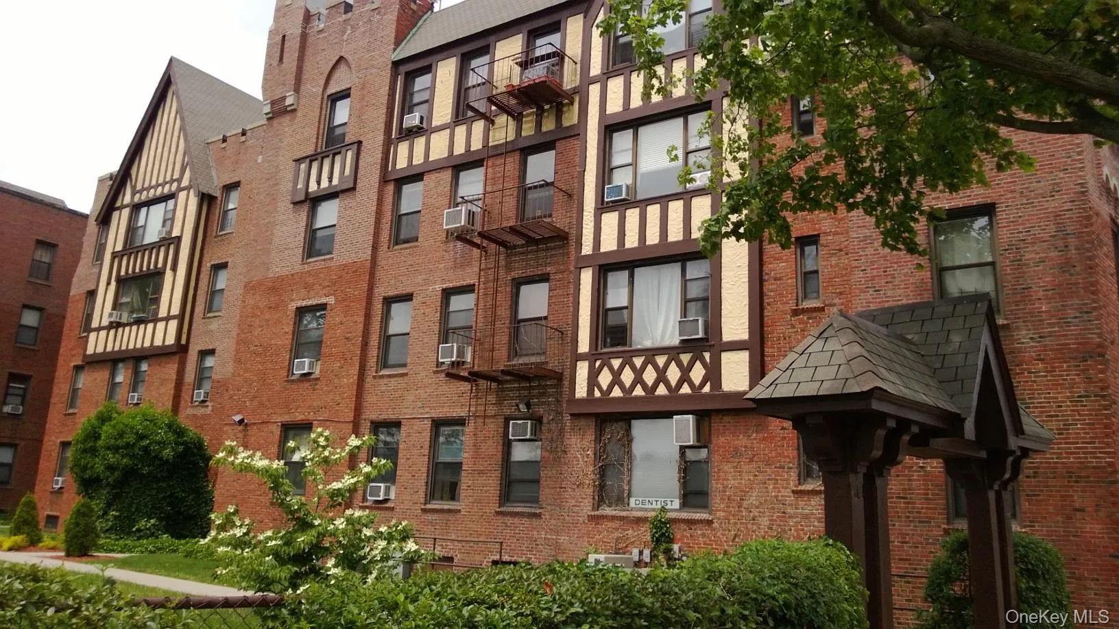 97 Cedarhurst Avenue, Hempstead, NY, 1 Bedroom Bedrooms, 4 Rooms Rooms,1 BathroomBathrooms,Residential Lease,Idx,Cedarhurst,0,938341 97 Cedarhurst Avenue, Hempstead, NY, 1 Bedroom Bedrooms, 4 Rooms Rooms,1 BathroomBathrooms,Residential Lease,Idx,Cedarhurst,0,938341