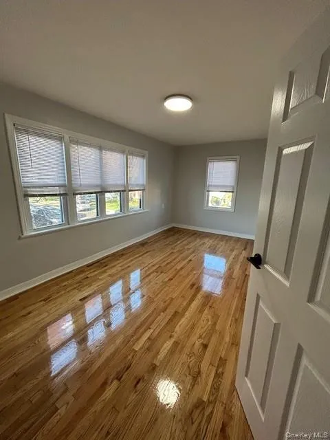 2 Mc Kee Street, North Hempstead, NY, 1 Bedroom Bedrooms, 4 Rooms Rooms,1 BathroomBathrooms,Residential Lease,Idx,Mc Kee,0,938442 2 Mc Kee Street, North Hempstead, NY, 1 Bedroom Bedrooms, 4 Rooms Rooms,1 BathroomBathrooms,Residential Lease,Idx,Mc Kee,0,938442