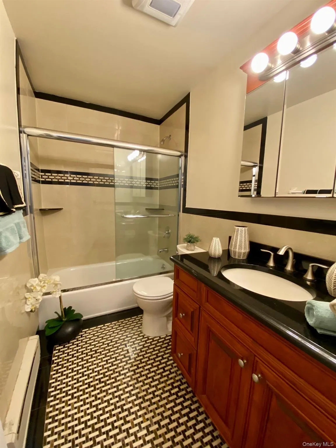 1314 Smithtown Avenue, Islip, NY, 1 Bedroom Bedrooms, 4 Rooms Rooms,1 BathroomBathrooms,Residential Lease,Idx,Smithtown,0,938471 1314 Smithtown Avenue, Islip, NY, 1 Bedroom Bedrooms, 4 Rooms Rooms,1 BathroomBathrooms,Residential Lease,Idx,Smithtown,0,938471