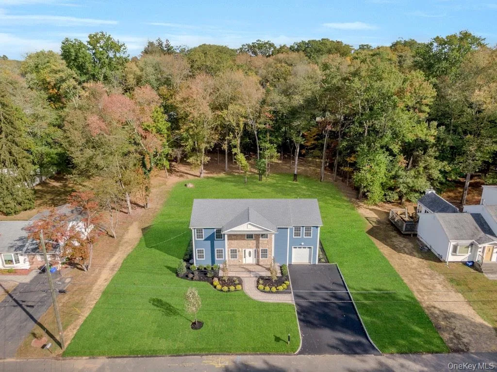 View of subject property View of subject property