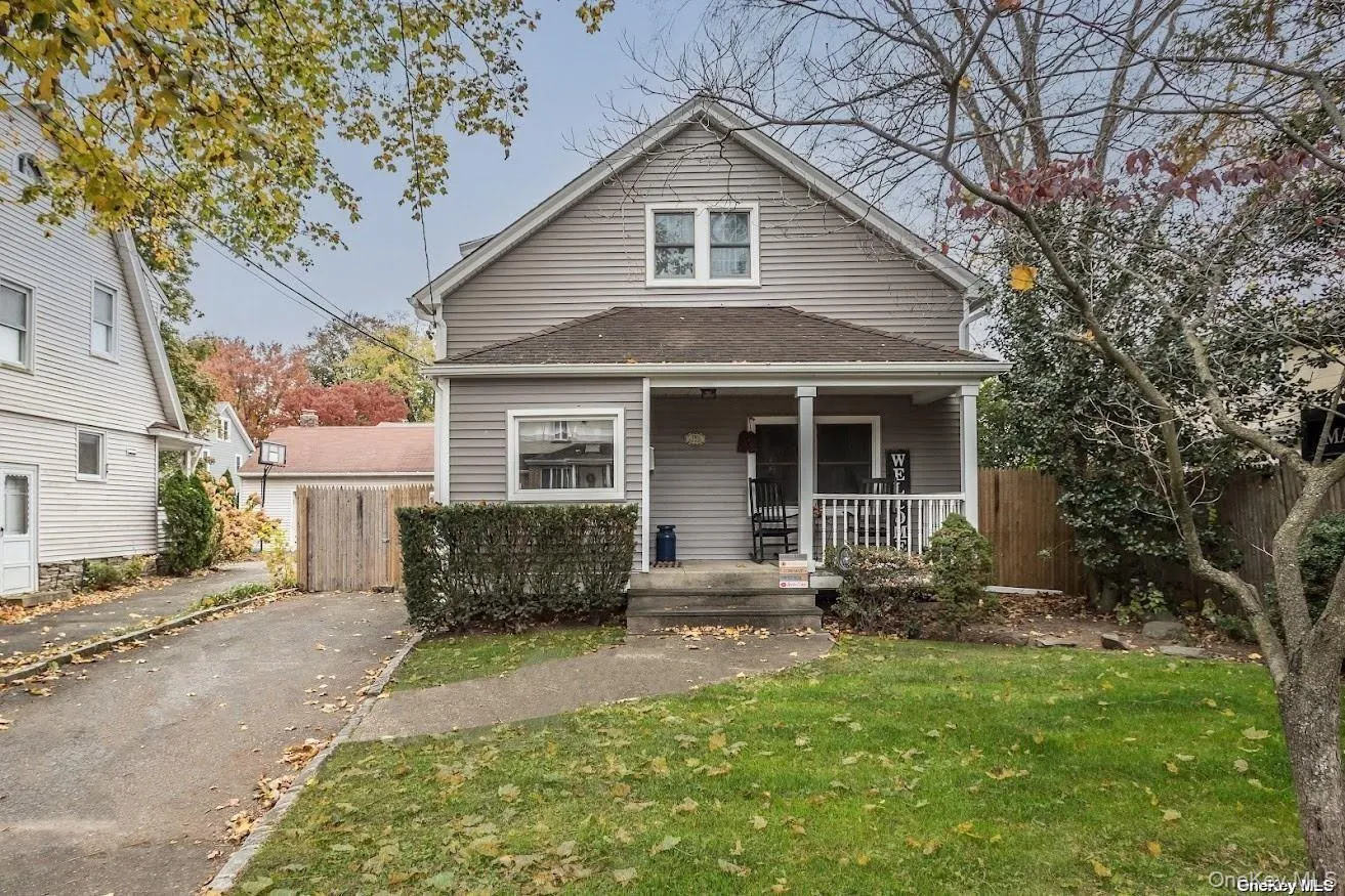 2 Elm Place, Oyster Bay, NY, 2 Bedrooms Bedrooms, 8 Rooms Rooms,2 BathroomsBathrooms,Residential Lease,Idx,Elm,0,938482 2 Elm Place, Oyster Bay, NY, 2 Bedrooms Bedrooms, 8 Rooms Rooms,2 BathroomsBathrooms,Residential Lease,Idx,Elm,0,938482