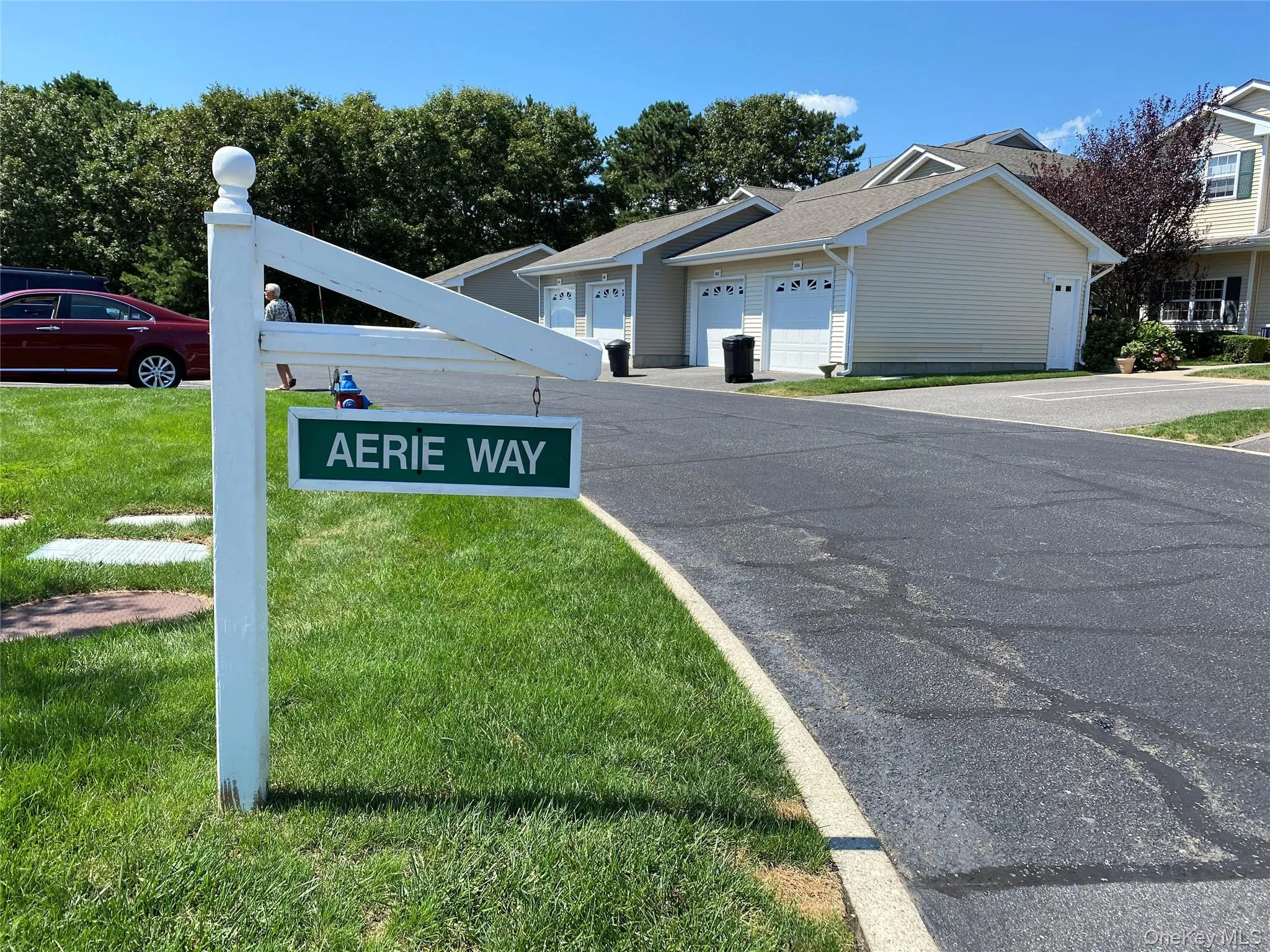 104 Aerie Way, Southampton, NY, 2 Bedrooms Bedrooms, 4 Rooms Rooms,2 BathroomsBathrooms,Residential Sale,For Rent,Aerie,0,938602 104 Aerie Way, Southampton, NY, 2 Bedrooms Bedrooms, 4 Rooms Rooms,2 BathroomsBathrooms,Residential Sale,For Rent,Aerie,0,938602