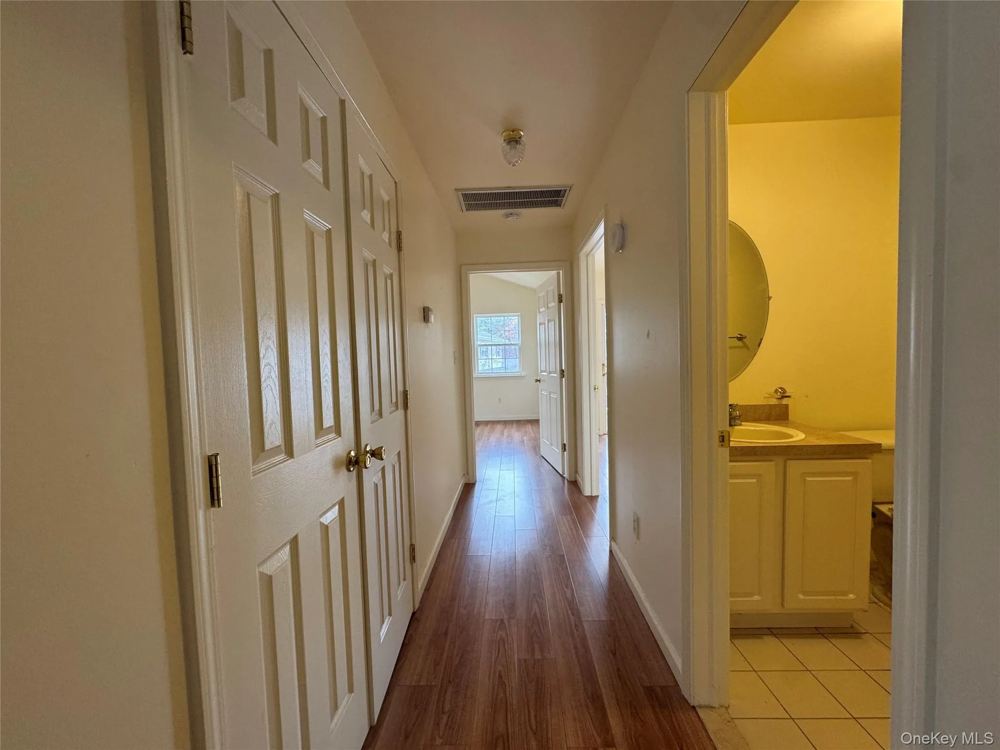 Hallway leading to Bedrooms Hallway leading to Bedrooms