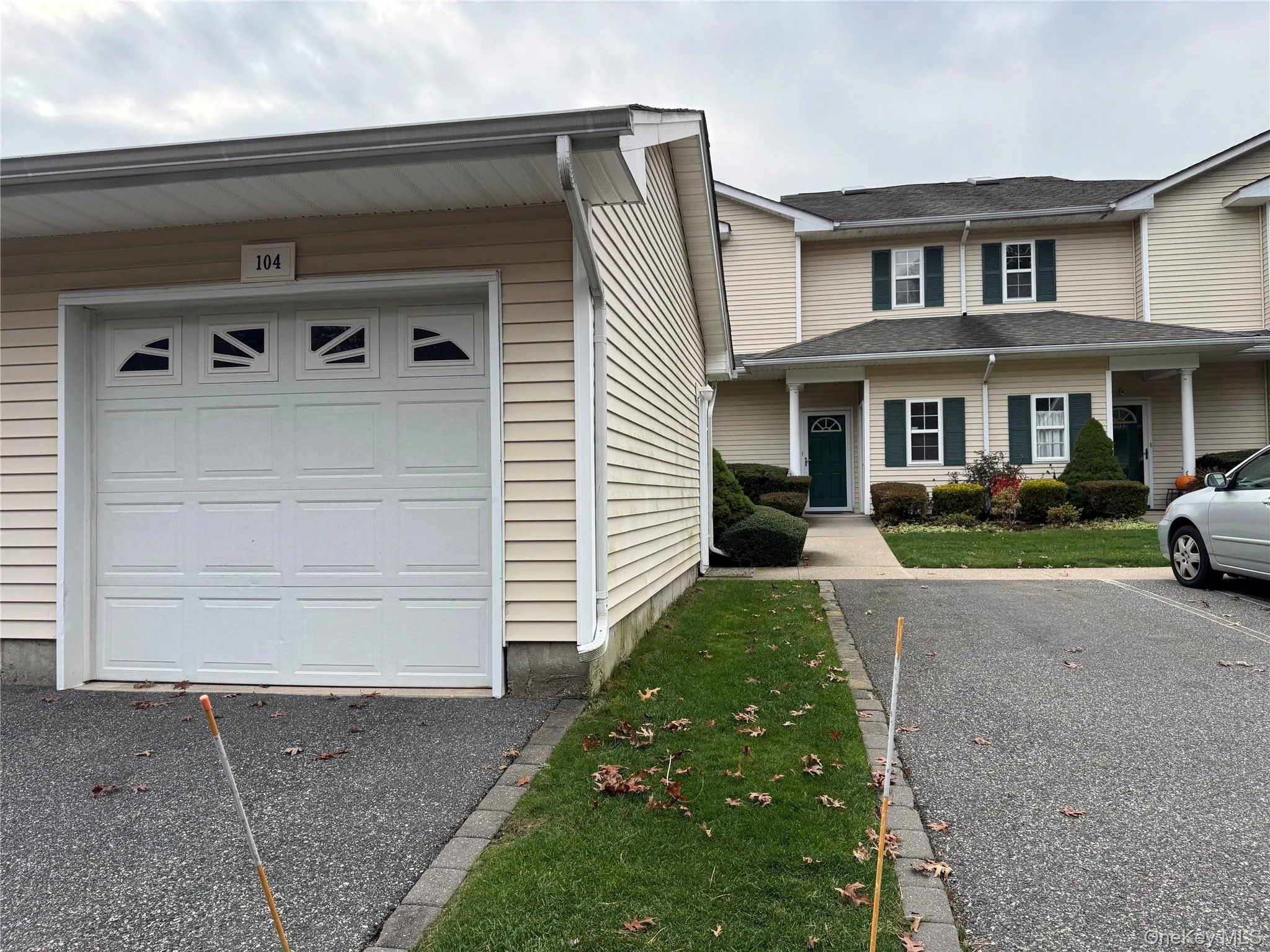 One Car Garage for the Unit One Car Garage for the Unit