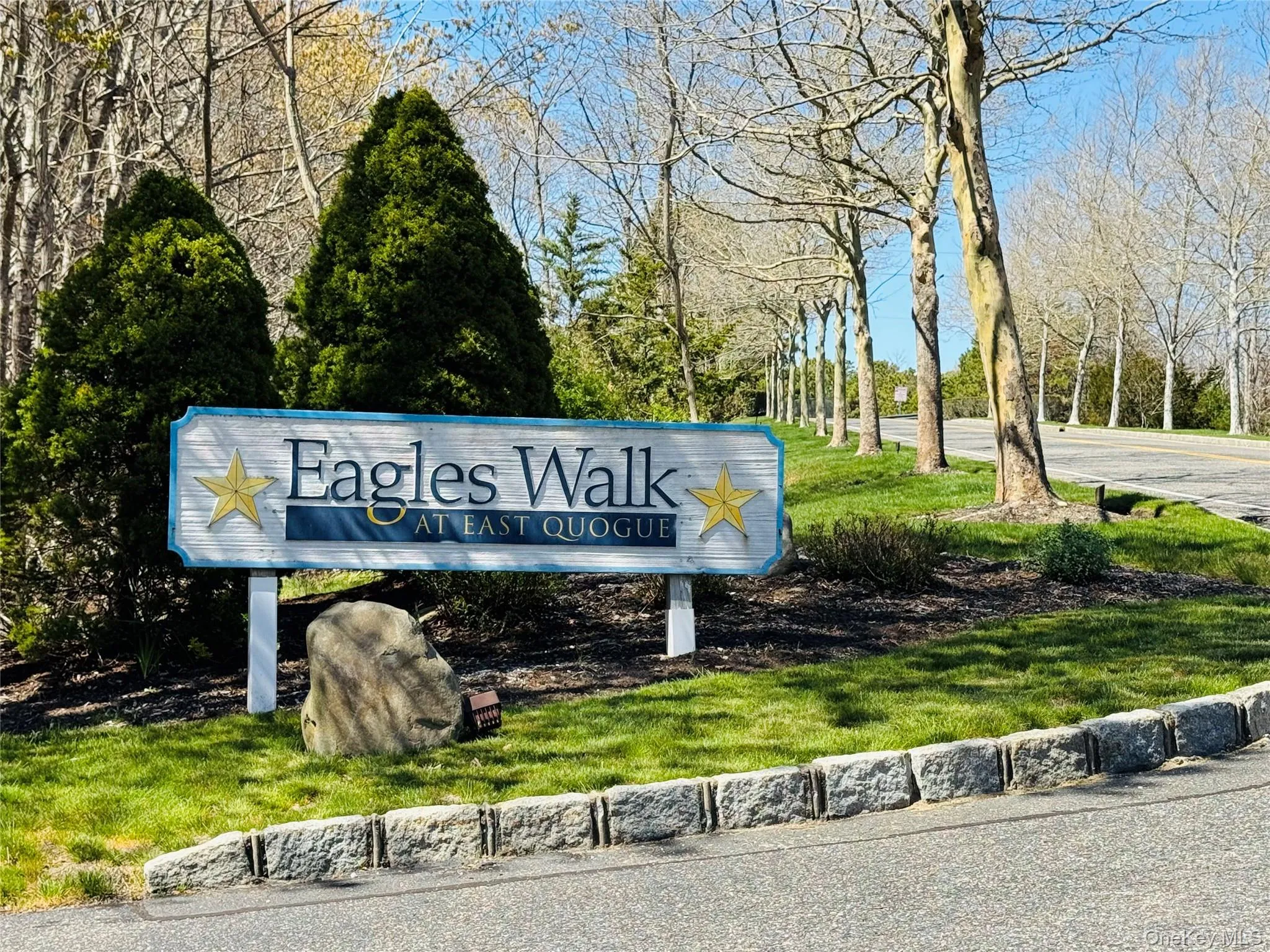 Entrance to Community Entrance to Community
