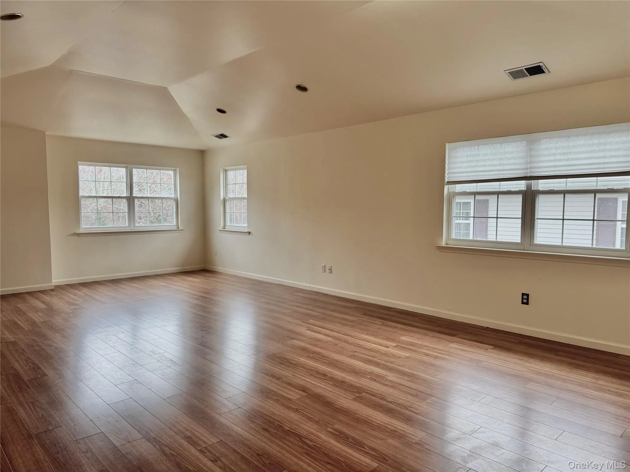 Open Floor Plan With Vaulted Ceilings Open Floor Plan With Vaulted Ceilings