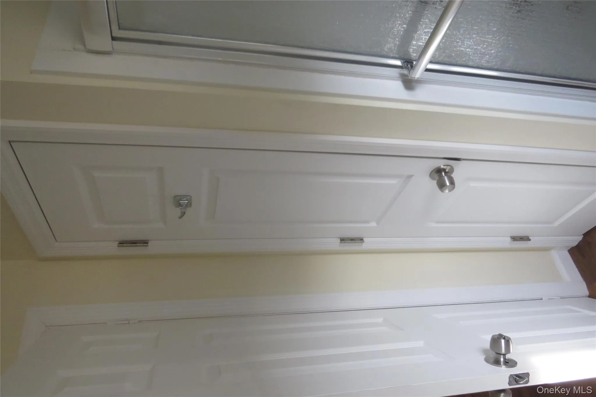 Details with baseboards Details with baseboards