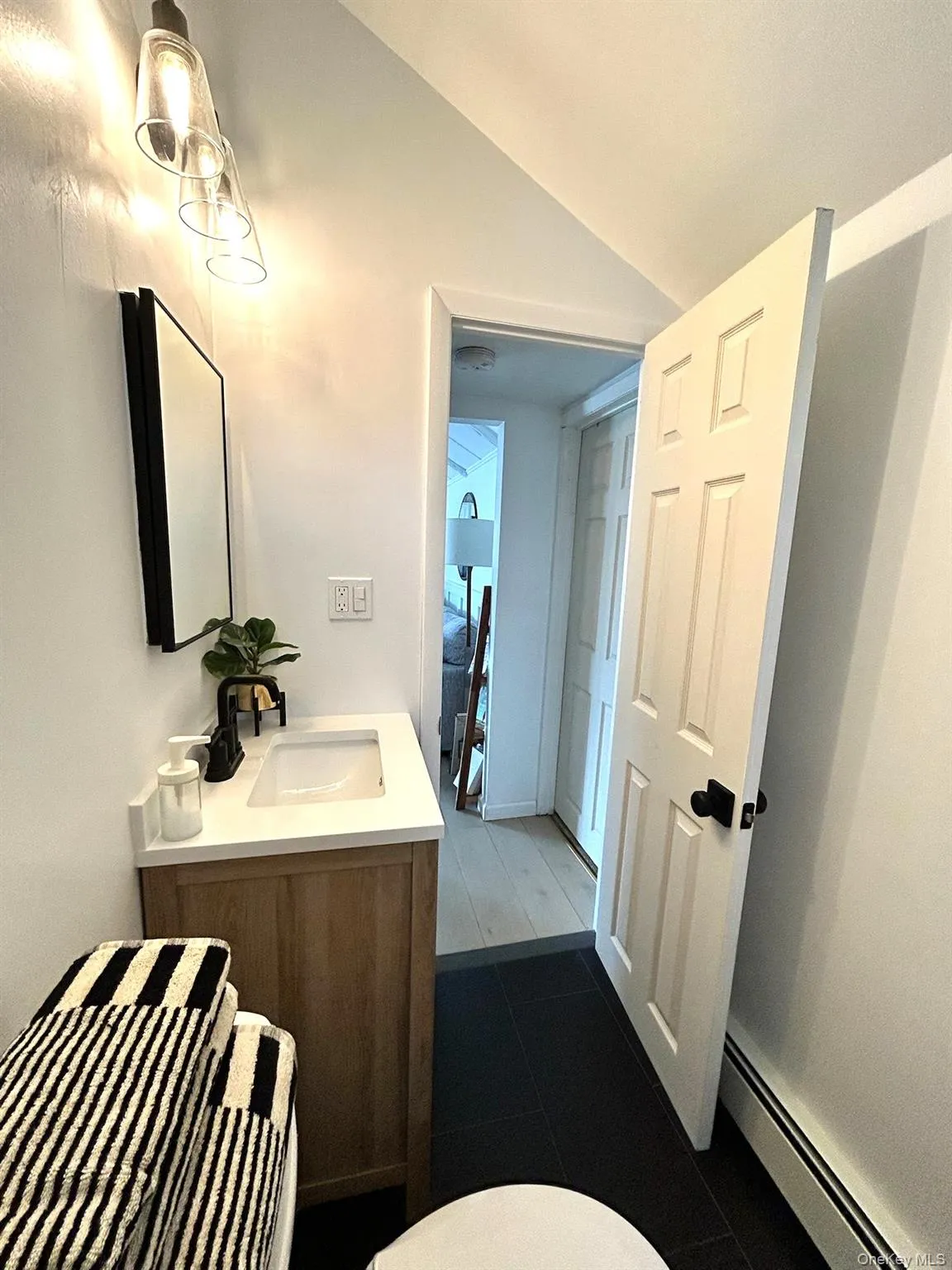 800 6th Street, Babylon, NY, 2 Bedrooms Bedrooms, 7 Rooms Rooms,1 BathroomBathrooms,Residential Lease,For Rent,6th,0,938695 800 6th Street, Babylon, NY, 2 Bedrooms Bedrooms, 7 Rooms Rooms,1 BathroomBathrooms,Residential Lease,For Rent,6th,0,938695