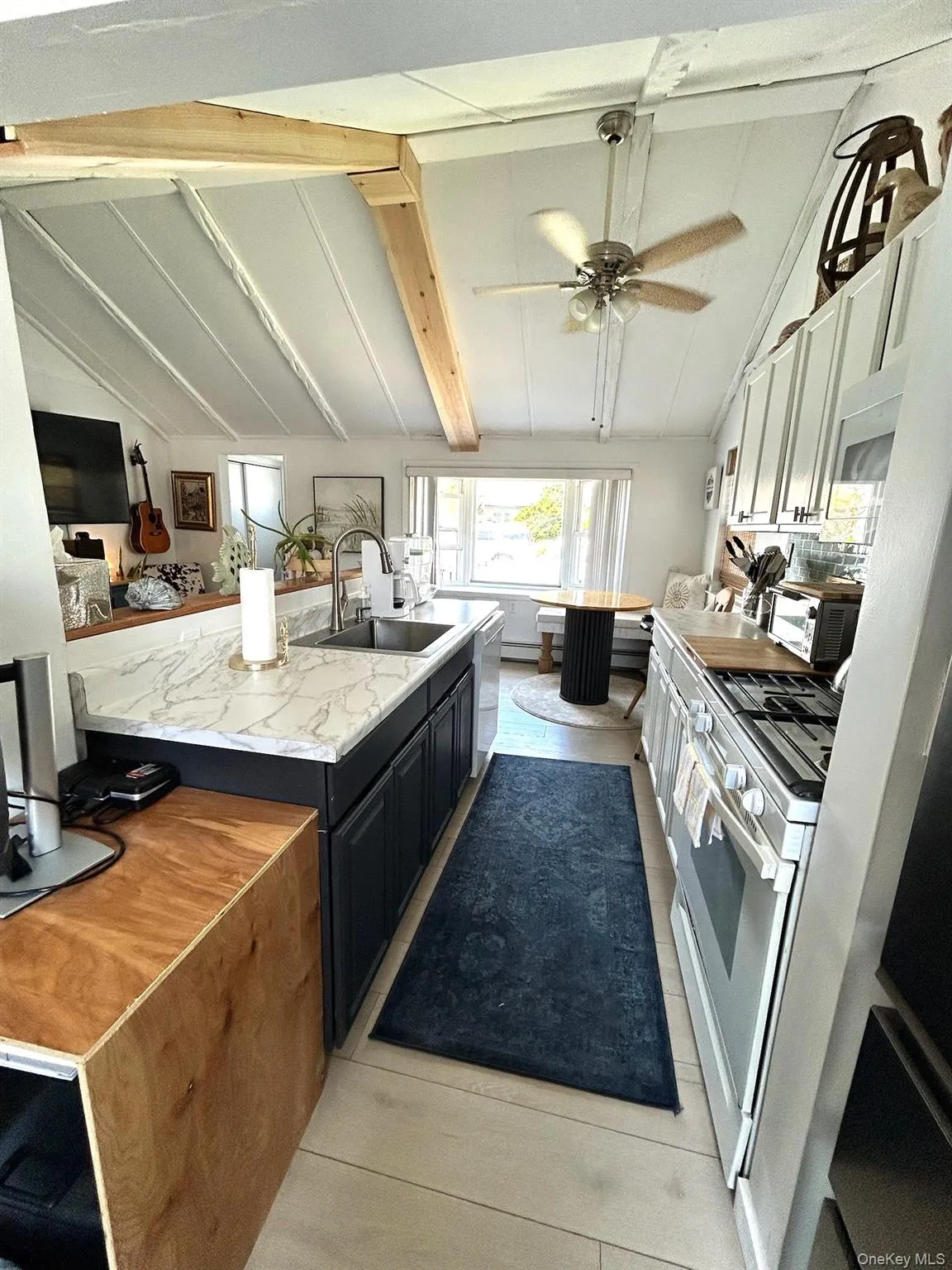 800 6th Street, Babylon, NY, 2 Bedrooms Bedrooms, 7 Rooms Rooms,1 BathroomBathrooms,Residential Lease,For Rent,6th,0,938695 800 6th Street, Babylon, NY, 2 Bedrooms Bedrooms, 7 Rooms Rooms,1 BathroomBathrooms,Residential Lease,For Rent,6th,0,938695