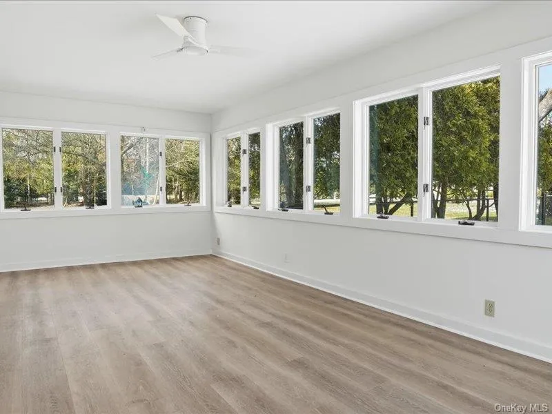 12 Summit Boulevard, Southampton, NY, 3 Bedrooms Bedrooms, 8 Rooms Rooms,2 BathroomsBathrooms,Residential Lease,For Rent,Summit,0,938708 12 Summit Boulevard, Southampton, NY, 3 Bedrooms Bedrooms, 8 Rooms Rooms,2 BathroomsBathrooms,Residential Lease,For Rent,Summit,0,938708